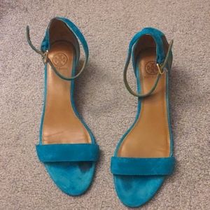Tory burch turquoise sandals
